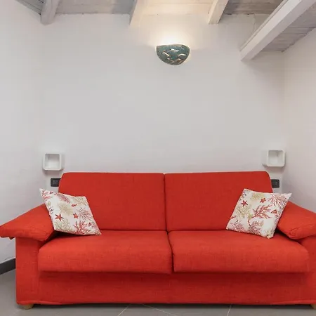 Вилла Red House Ольбия